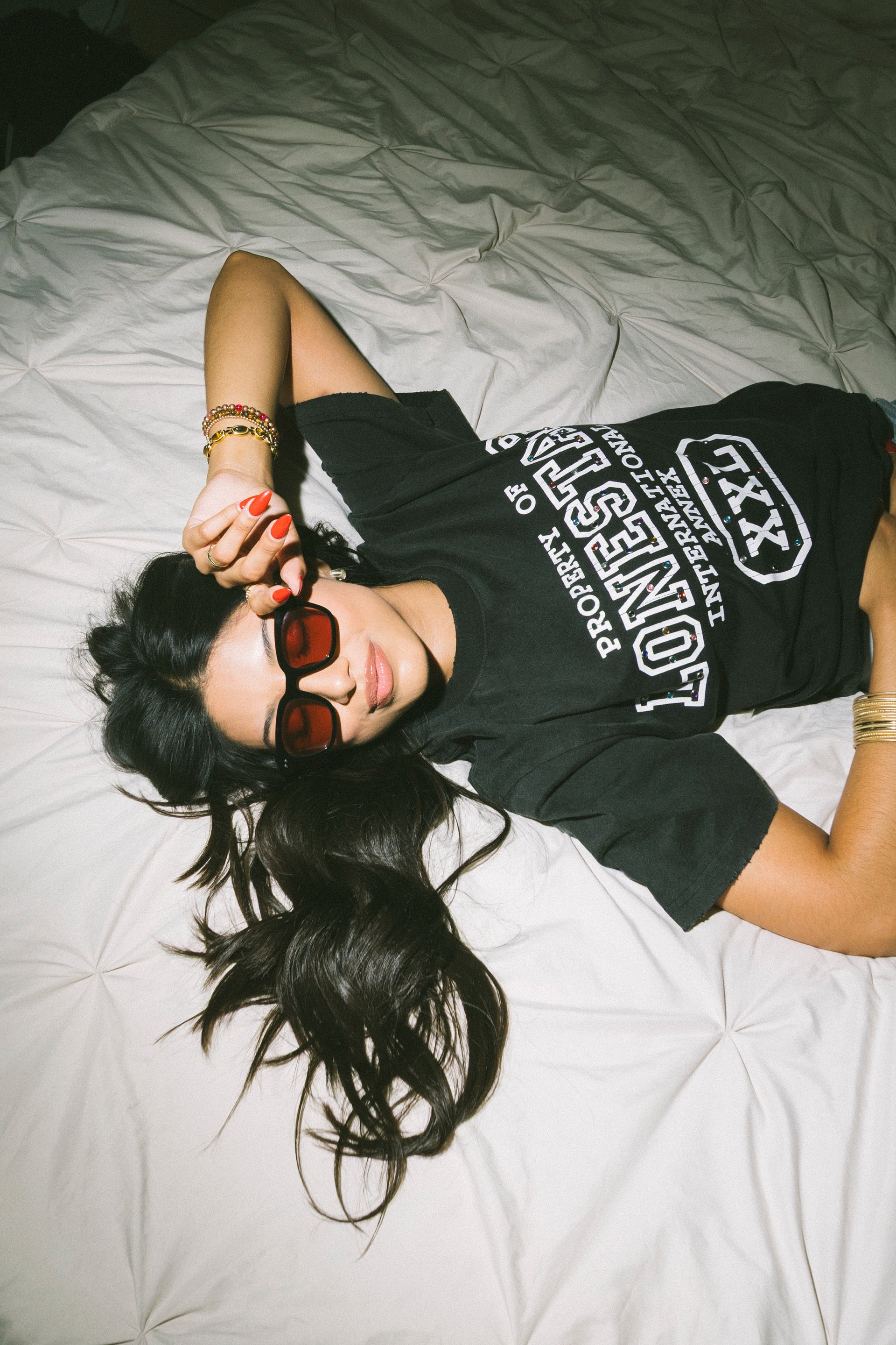 INTERNATIONAL GEMS TEE