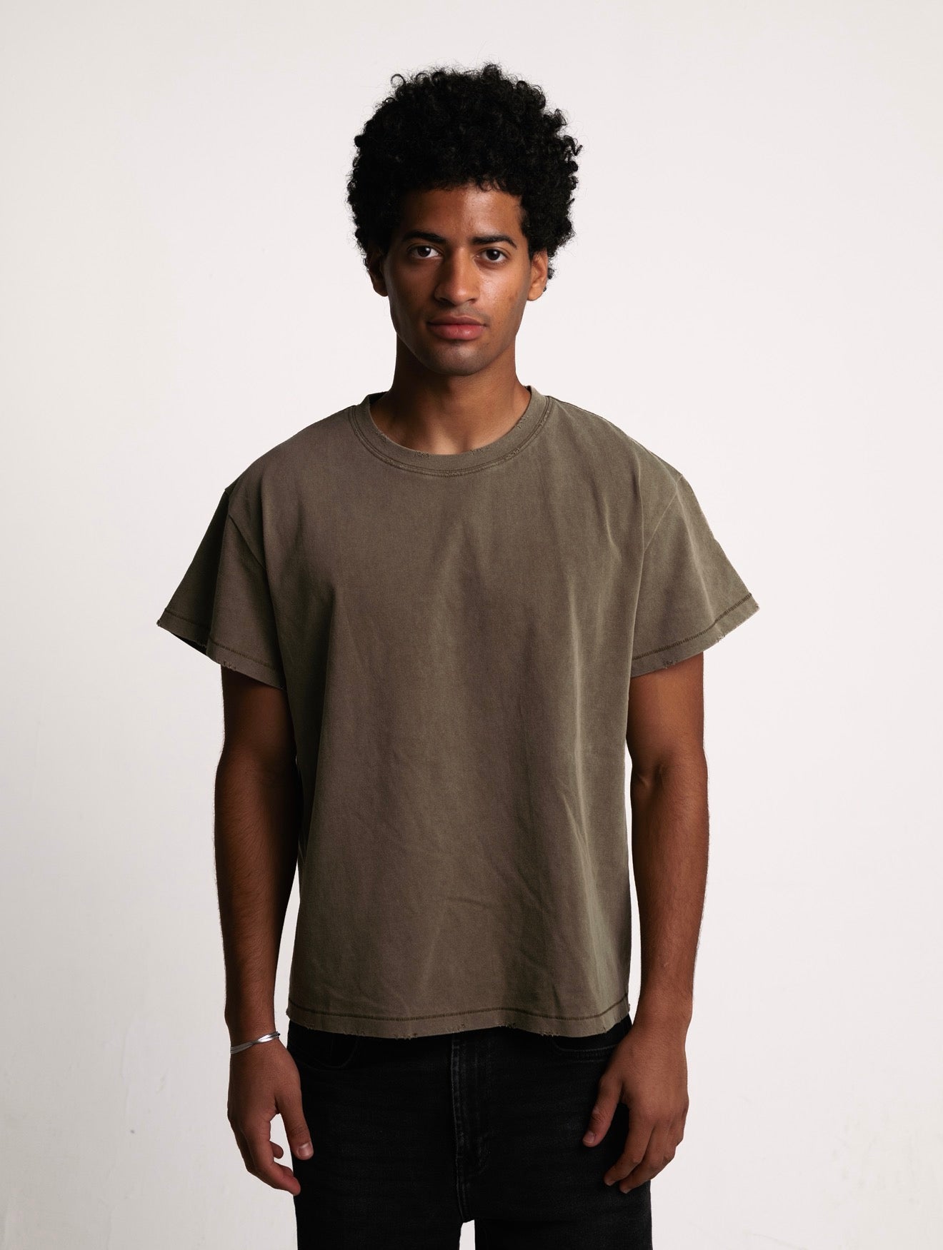 OLIVE BLANK TEE